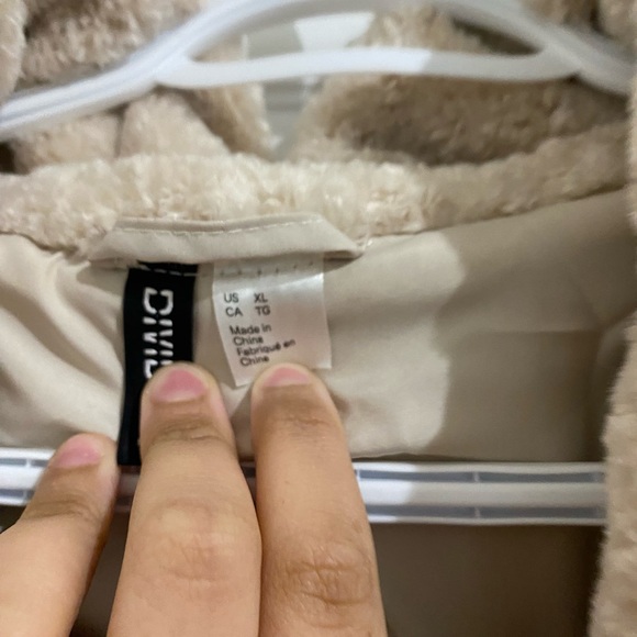 Beige teddy coat from H&M - Picture 6 of 7